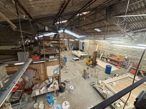   Entrepôt / local industriel  à Saint Seurin Sur L Isle de 438 m2 