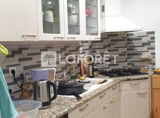  Immeuble  vendre 10 pices 300 m