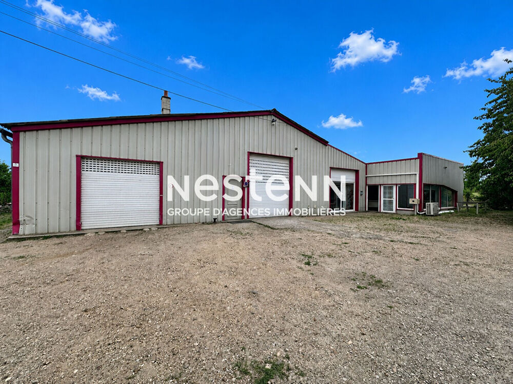   Bâtiment d'activité à vendre de 338 m² avec bureaux, grand atelier et espace de stockage au coeur du centre ville de Montval-sur 