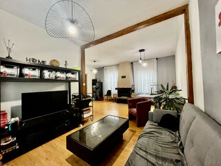  Maison  vendre 8 pices 141 m