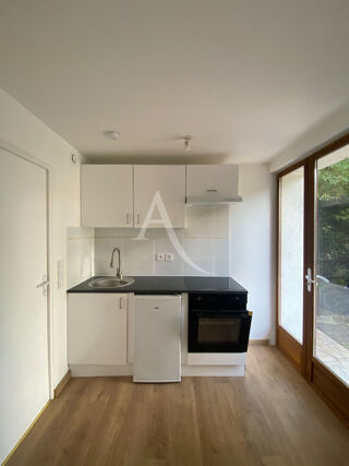  Appartement à louer 1 pièce 17 m²