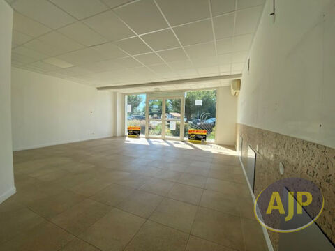   Local commercial Biganos 1 pièce(s) 45 m2 
