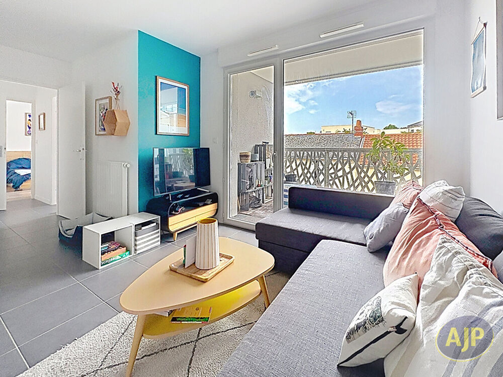 Location Appartement Nantes Croix Bonneau - Appartement 3 pièces meublé avec balcon et garage Nantes