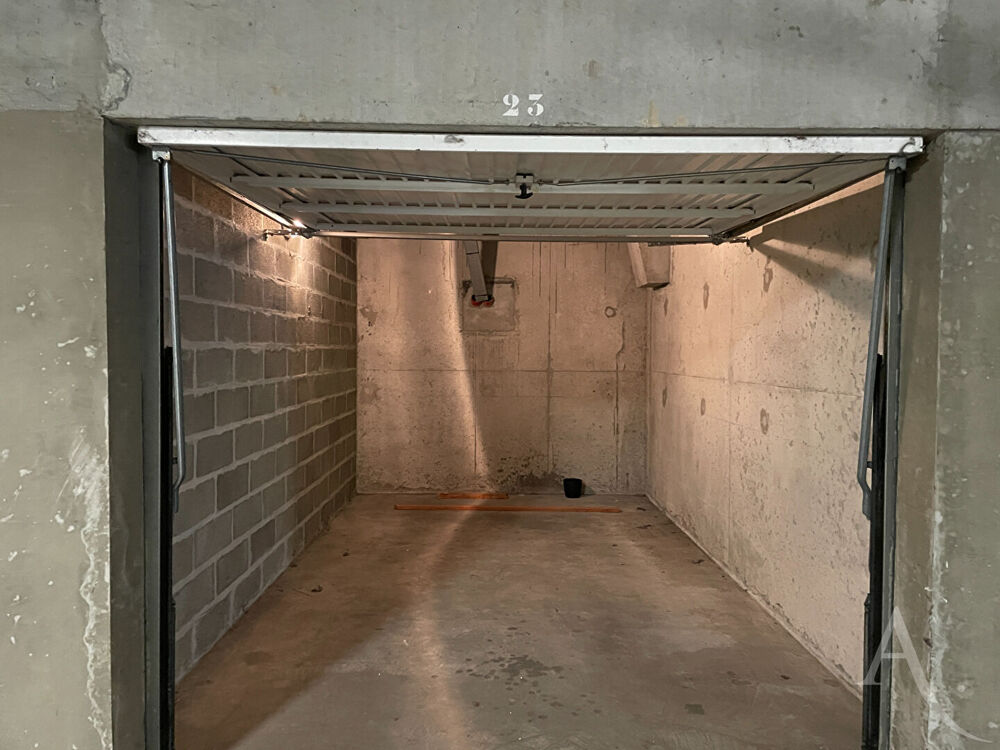 Vente Parking/Garage GARAGE FERME - BEAULIEU Caen