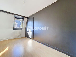  Appartement à louer 4 pièces 81 m²