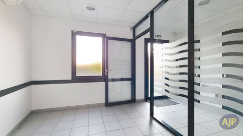   Beau local médical à Libourne 