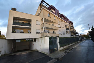  Parking / Garage  vendre  Combs la ville