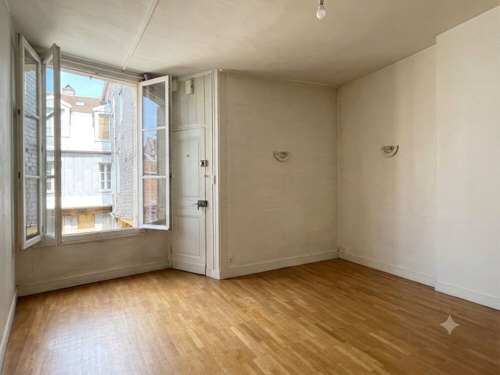 Appartement 3 pièces 94 m² · à Besancon · 94 m² · 160 000 €