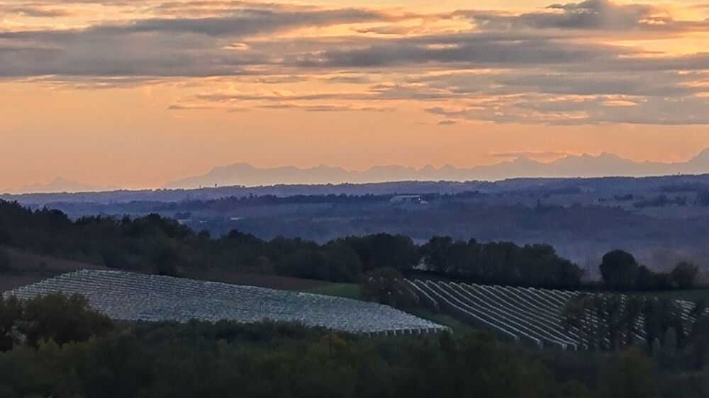 Vente Villa Ensemble immobilier isolé avec vue imprenable sur la campagne, sur près de 3 hectares Saint vincent lespinasse