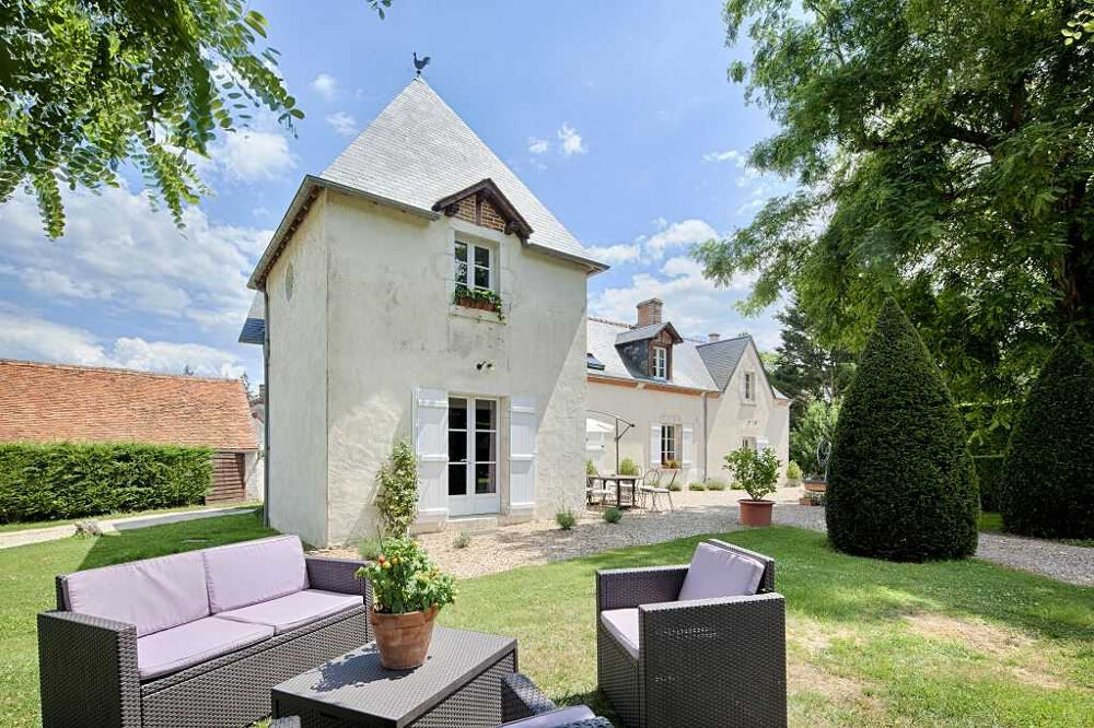 Magnifique Propriété de 364 m² .