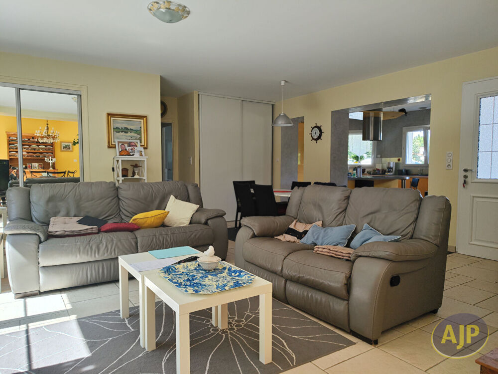 MAISON LA FAUTE SUR MER - 6 pièce(s) - 136 m2