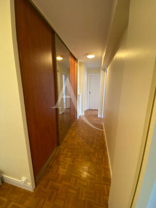  Appartement � louer 4 pi�ces 84 m�