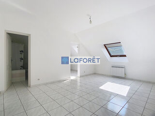  Appartement à louer 2 pièces 34 m²