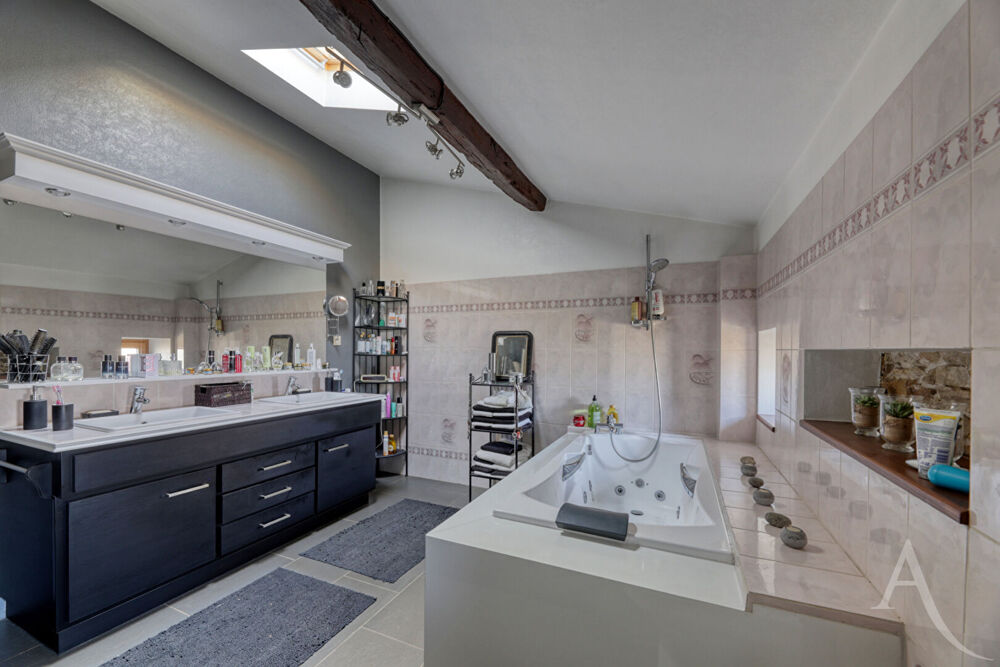 à vendre  Maison Montaigu (85600)