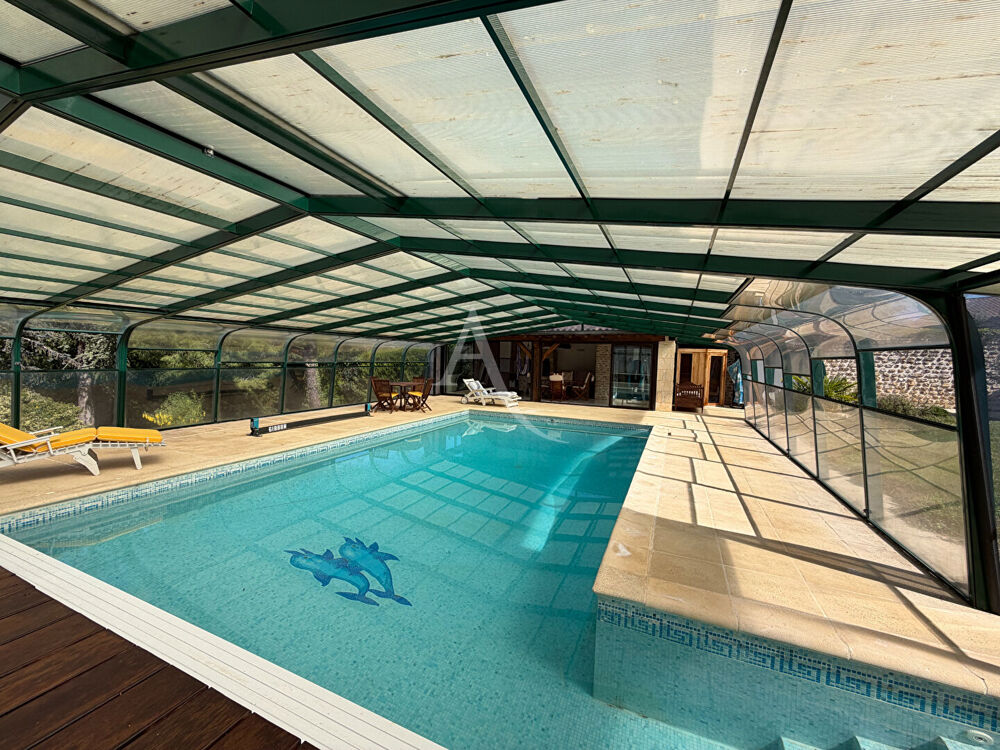 Vente Maison Charmante maison en pierre de 160 m² à Lhommaizé avec piscine et dépendances. Lhommaize