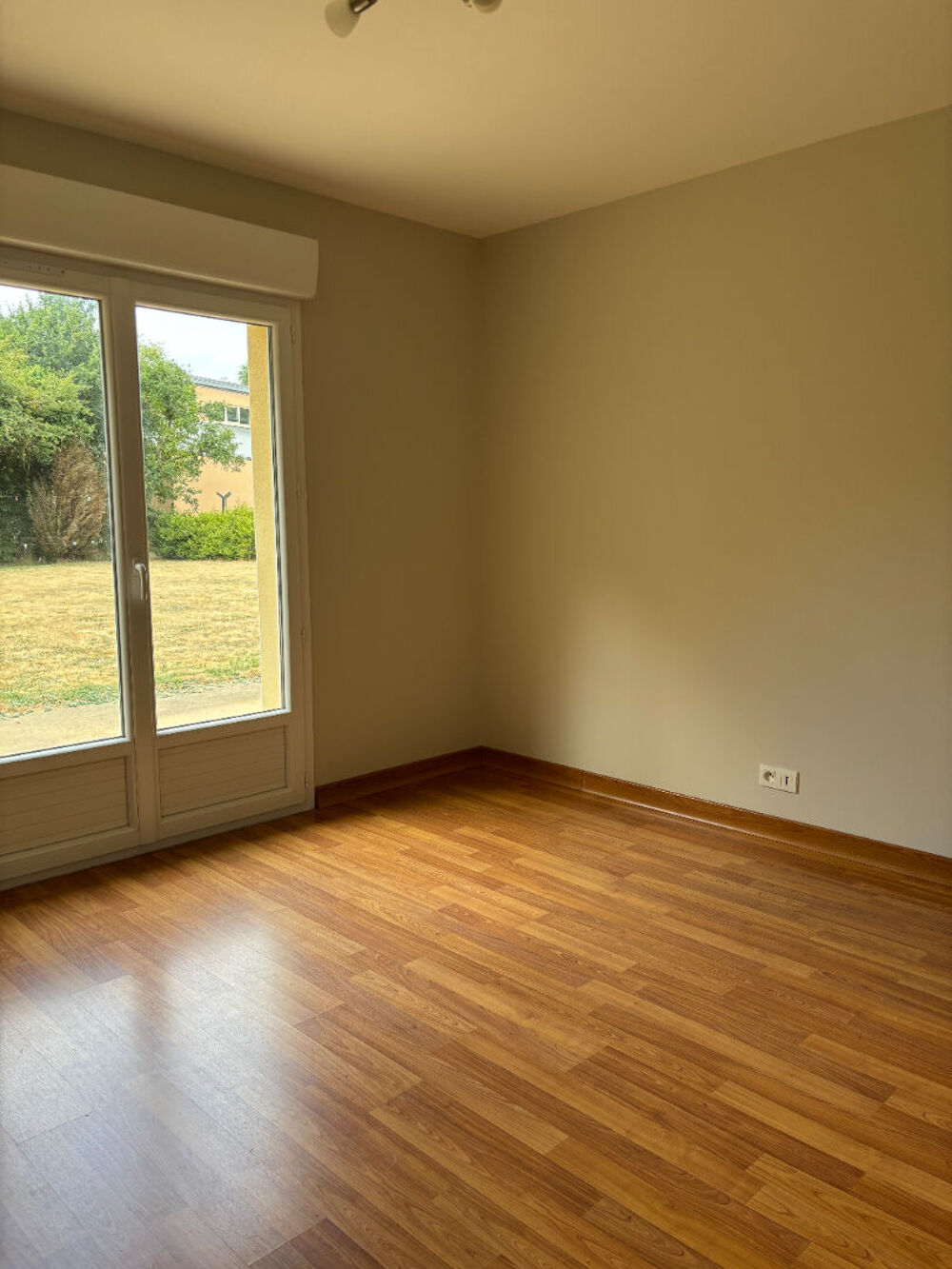 Location Maison A LOUER - Maison -  Le Cours  -  3 Chambres - 97.44 m2 Le cours