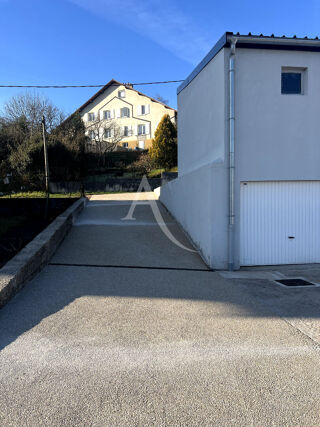  Parking / Garage à louer 12 m²