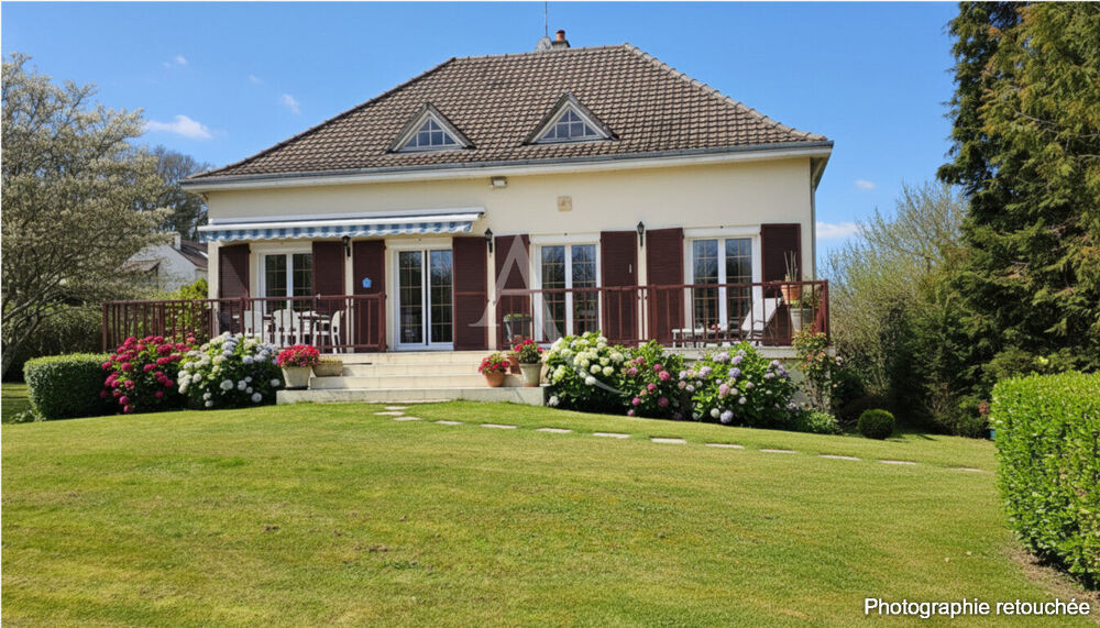 Maison Pouille 6 pièce(s) 121 m2