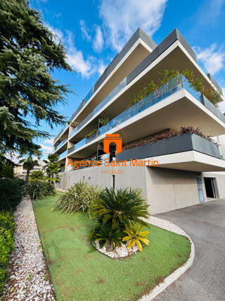  Appartement � vendre 4 pi�ces 178 m�