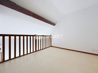  Appartement à louer 4 pièces 83 m²