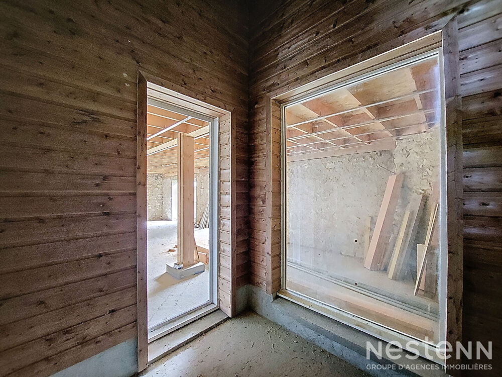 A Vendre Maison en pierre de 146 m² à finir de rénover avec jardin au coeur de Gondrin