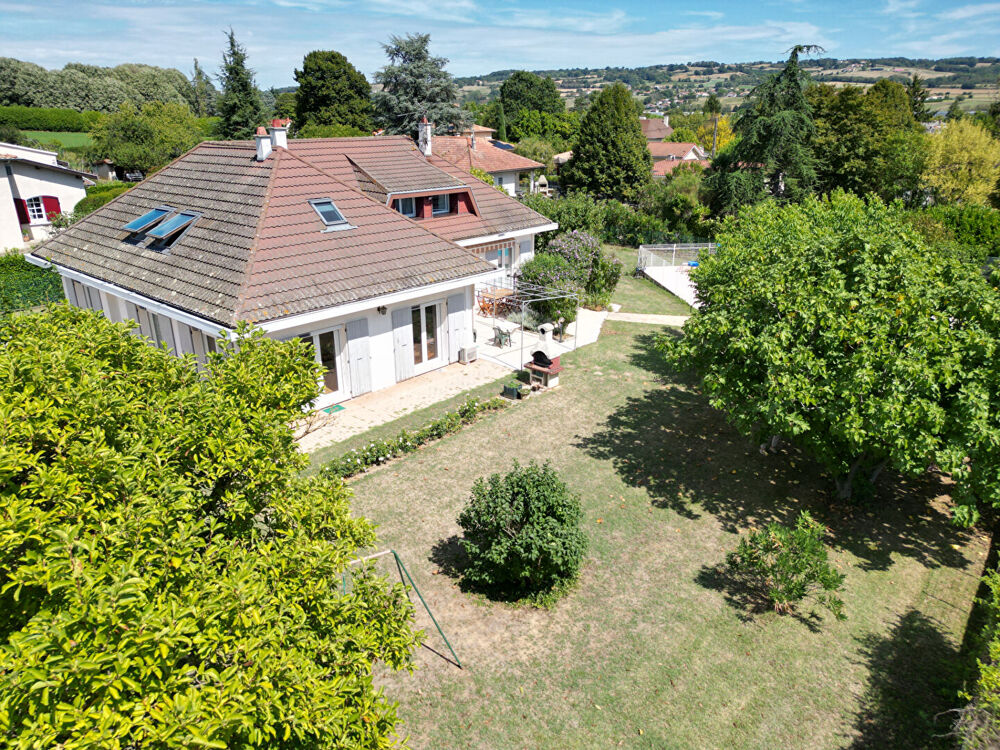 Vente Maison Maison 8 pièces 238 m² Chonas l amballan