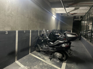 Parking / Garage  vendre  Paris