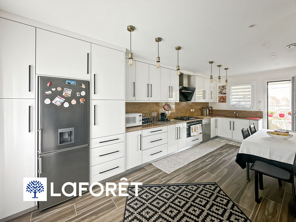 CENTRE VILLE maison récente à vendre à Viry-Châtillon - 6 pièces, 4 chambres, SOUS SOL et garage