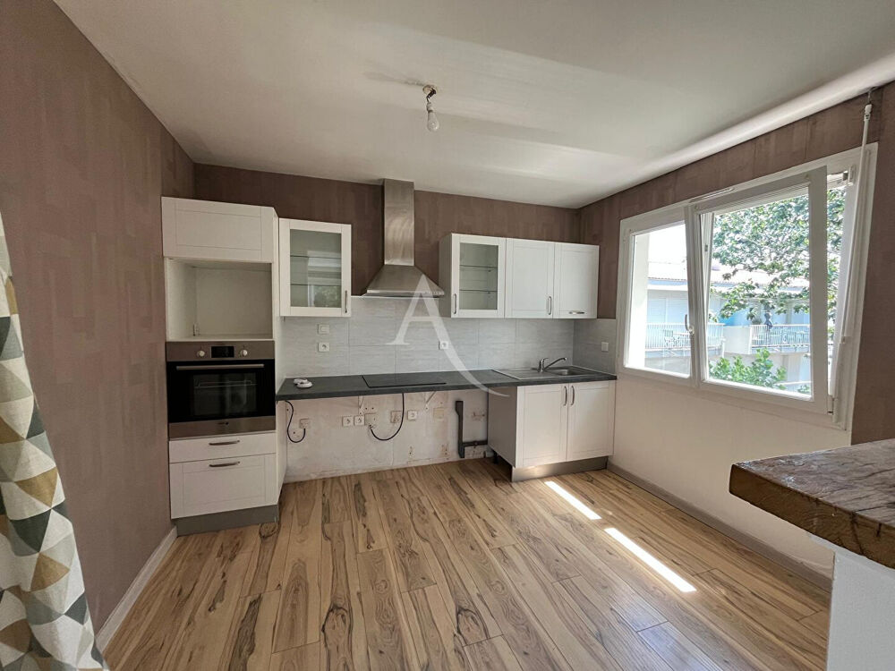 A VENDRE - EXCLUSIVITE - CHALLANS - Appartement - proximite grande surface - 3 pièces - 68 m²