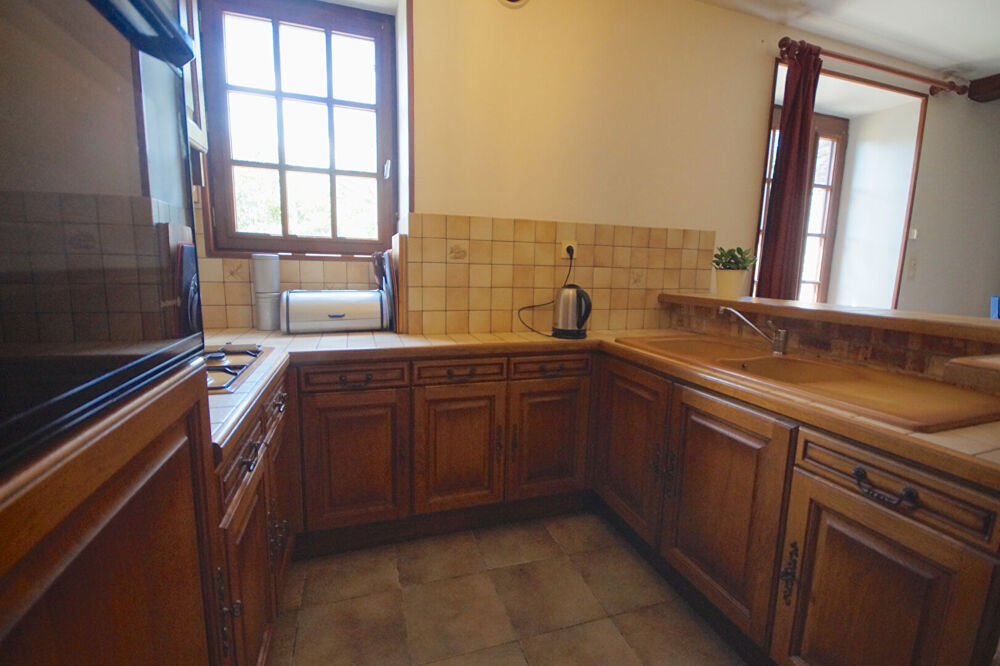 LA MANCHE Maisonen Pierre à vendre à pres Periers