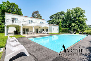  Maison à vendre 8 pièces 320 m²