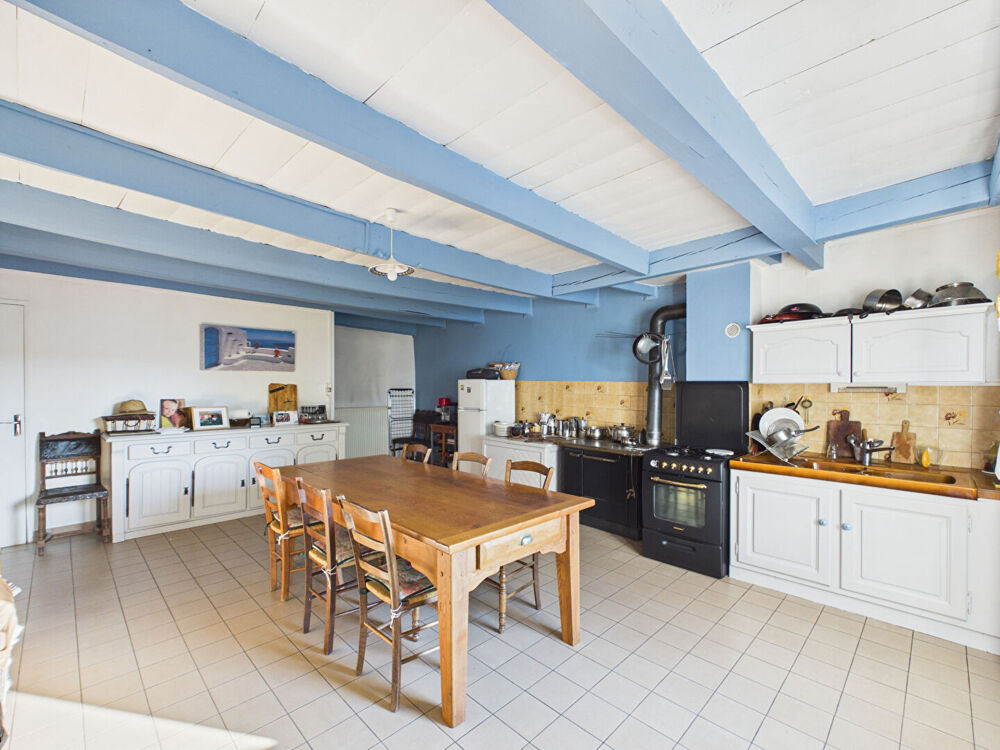 Vente Maison Maison au coeur d'un hameau avec dépendance et vaste terrain à Desaignes Desaignes