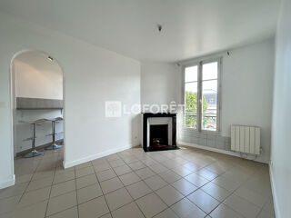  Appartement à louer 2 pièces 33 m²