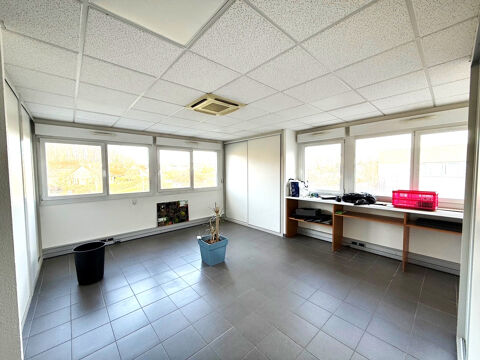 Local d'activit&eacute; Besancon 180000 25000 Besancon