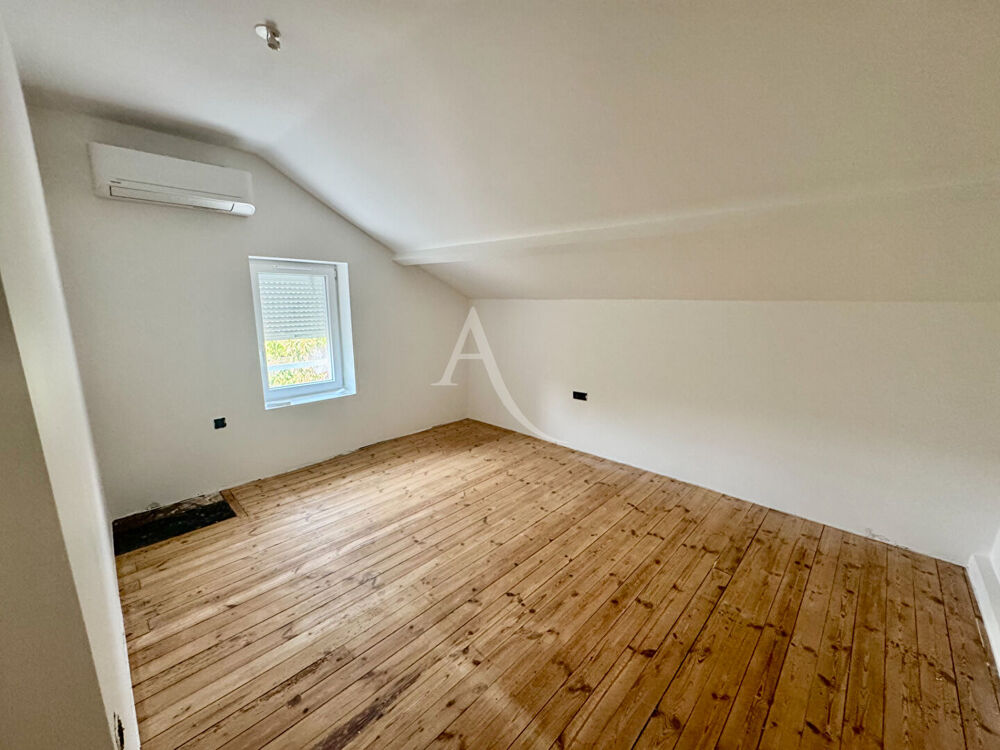 Vente Maison MAISON RENOVEE CLIMATISEE POITIERS 3 CHAMBRES STATIONNEMENT ET EXTERIEUR Poitiers
