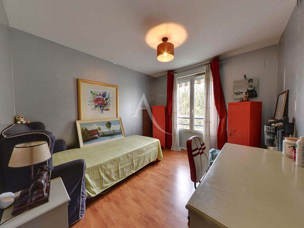 Vente Appartement Appartement Champs Sur Marne 4 pice(s) 79.6 m2 Champs sur marne
