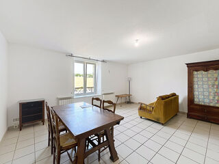  Appartement à louer 3 pièces 70 m²