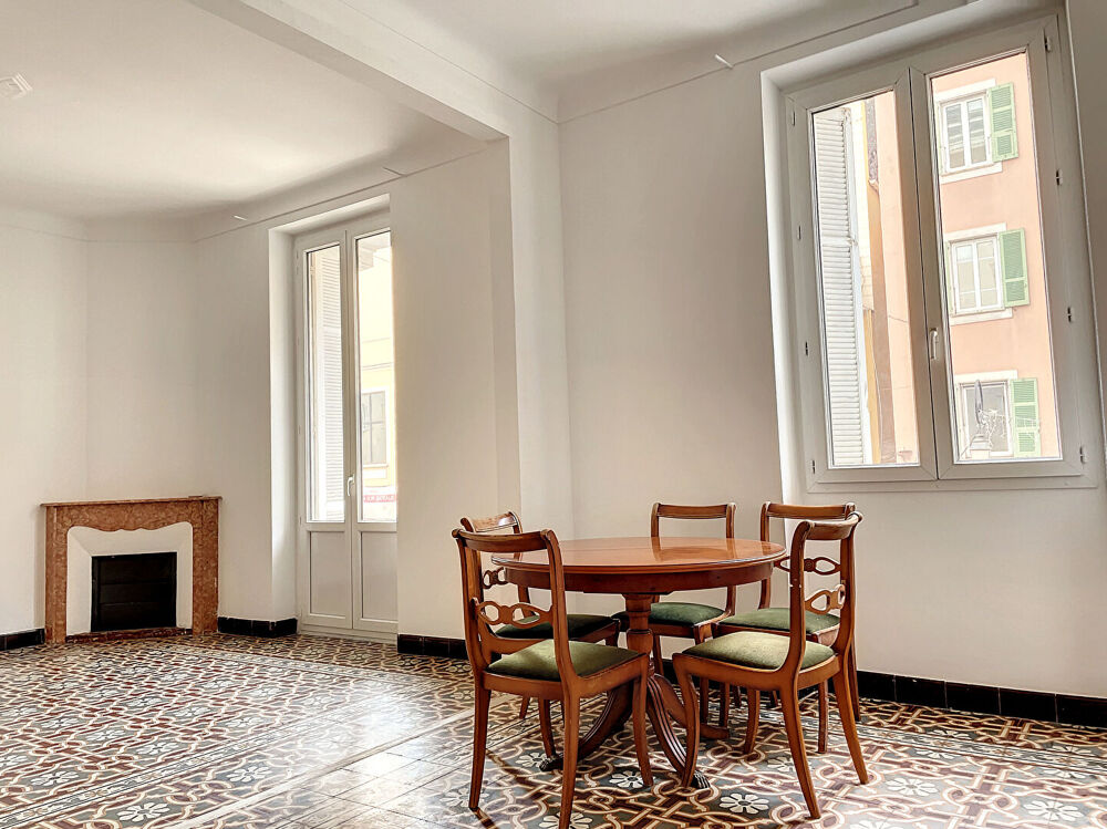 Location Appartement Appartement  Ajaccio  4 pièce(s) 115m² - Cours napoléon Ajaccio