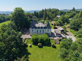  Villa à vendre 15 + pièces 633 m²