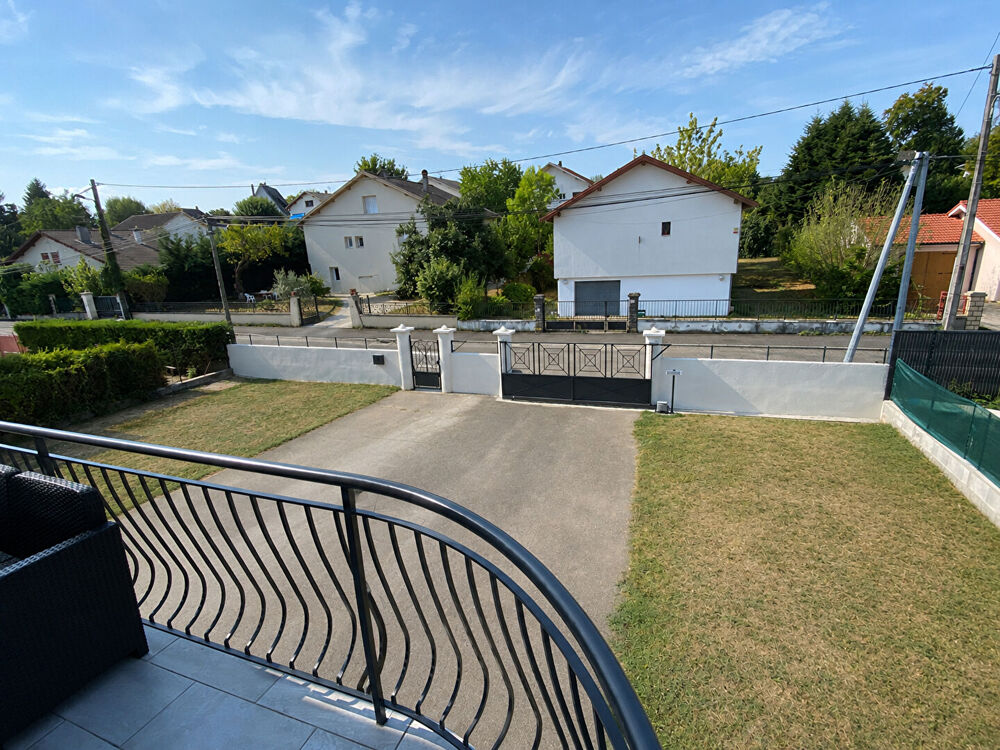 Vente Maison COUP DE COEUR  - Maison 5 pièces entièrement rénovée - 763m² terrain constructible et piscinable Le pont de beauvoisin