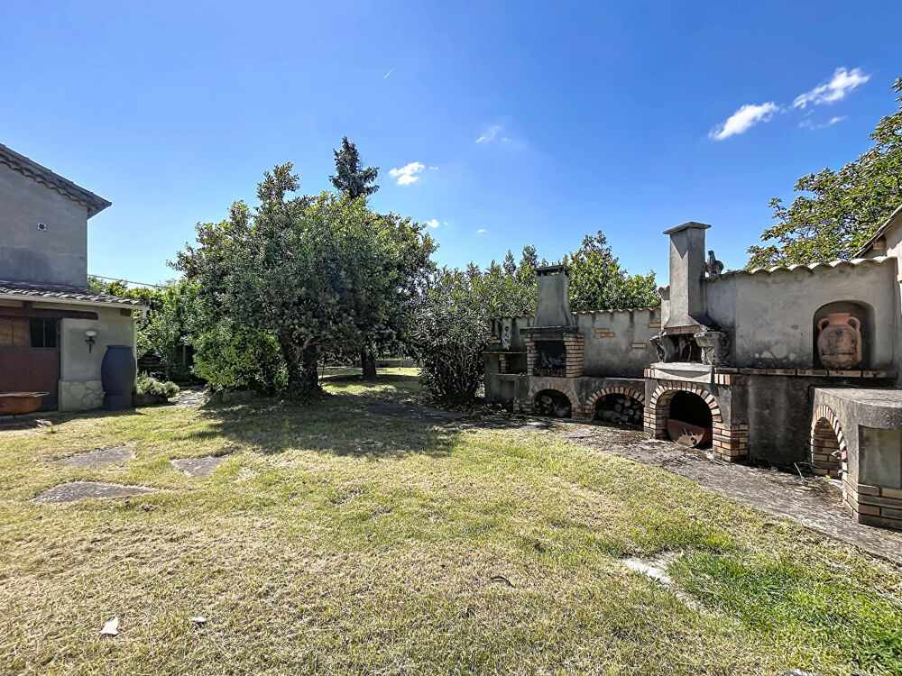 Maison Livron Sur Drome , grand terrain constructible, dependance, pas de nuisance