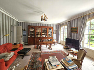  Maison � vendre 8 pi�ces 318 m�