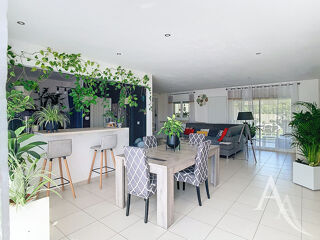 Maison 4 pièces 99 m² · à Saint-Hilaire · 99 m² · 299 900 €