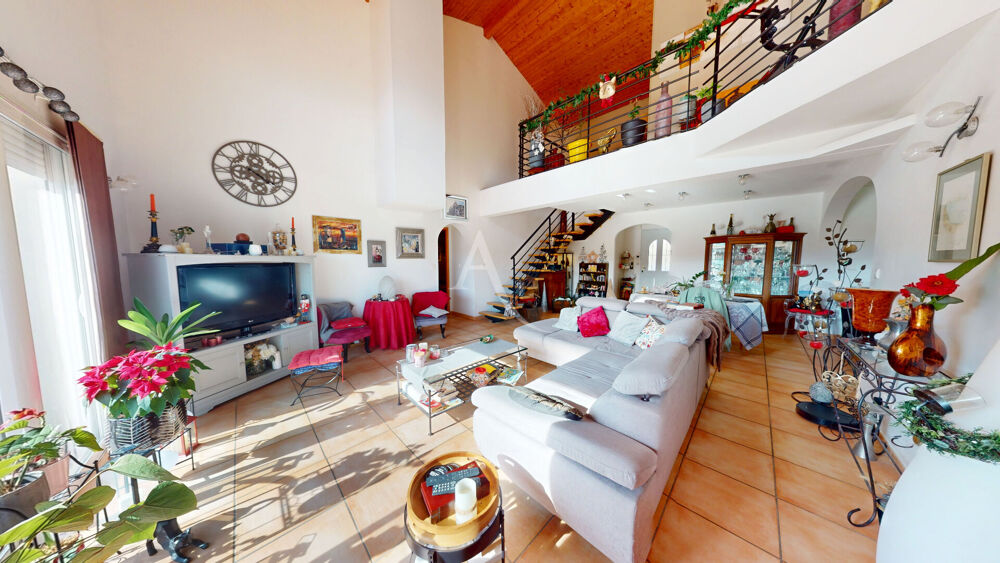 Vente Maison PUJAUDRAN - Villa T6 - 170m2 5 chambres avec piscine et double garage sur 4100m² Pujaudran