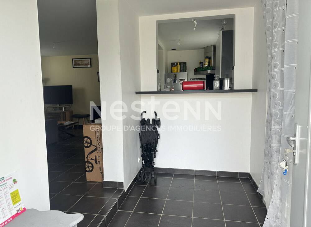 Plain pied, hyper centre ville de Questembert, 70 m² , jardin au calme