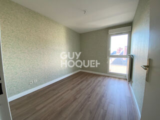  Appartement à louer 3 pièces 75 m²