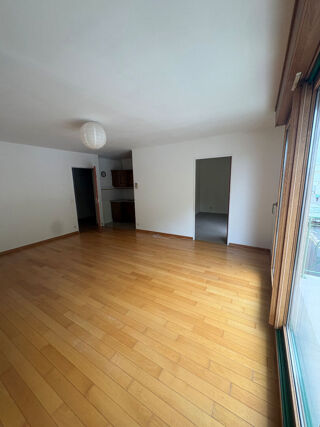  Appartement à louer 2 pièces 47 m²