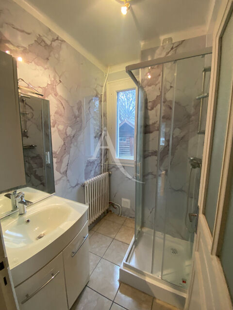  Appartement  louer 4 pices 68 m