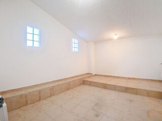  Appartement à louer 4 pièces 90 m²
