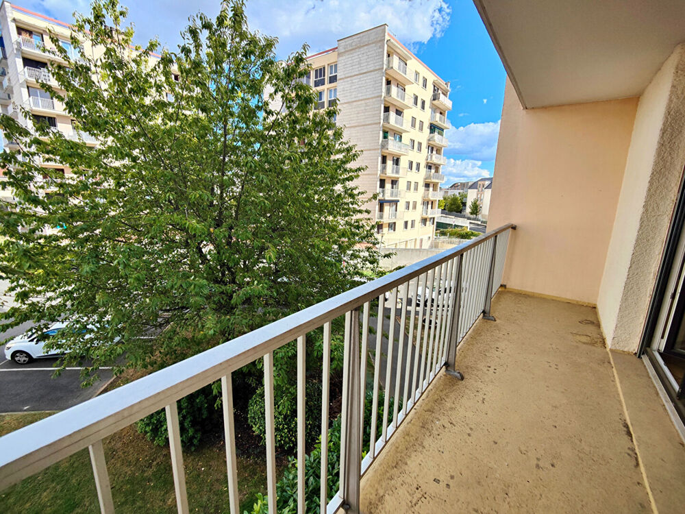 Location Appartement Studio de 34m² avec balcon à MELUN Melun